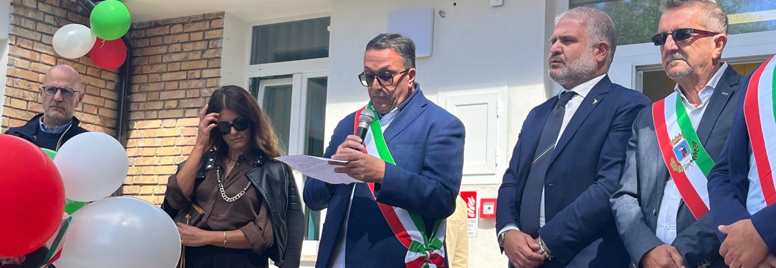 Immagine inaugurazione scuola